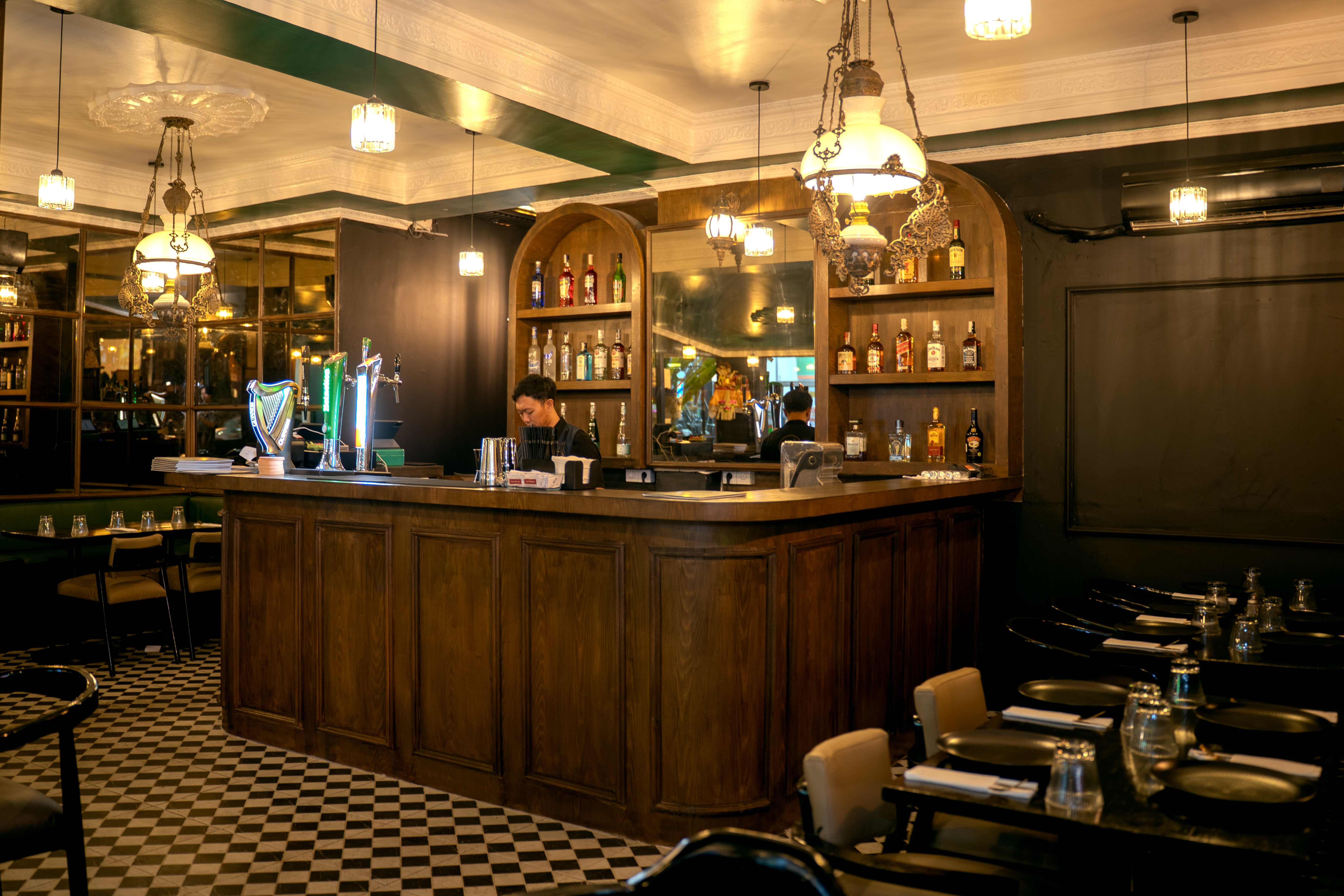 2 Fat Indians Restaurant Heritage Bar